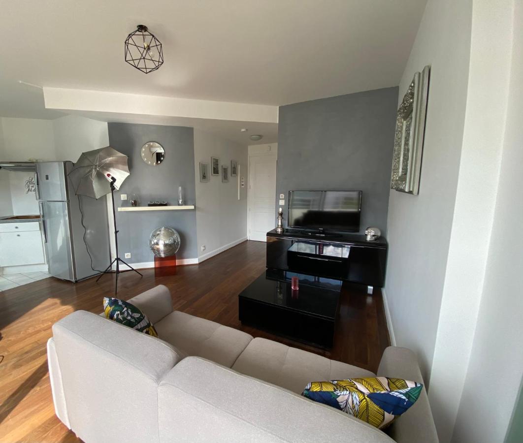 Charmant Appartement En Bord De Cher Saint-Avertin Εξωτερικό φωτογραφία