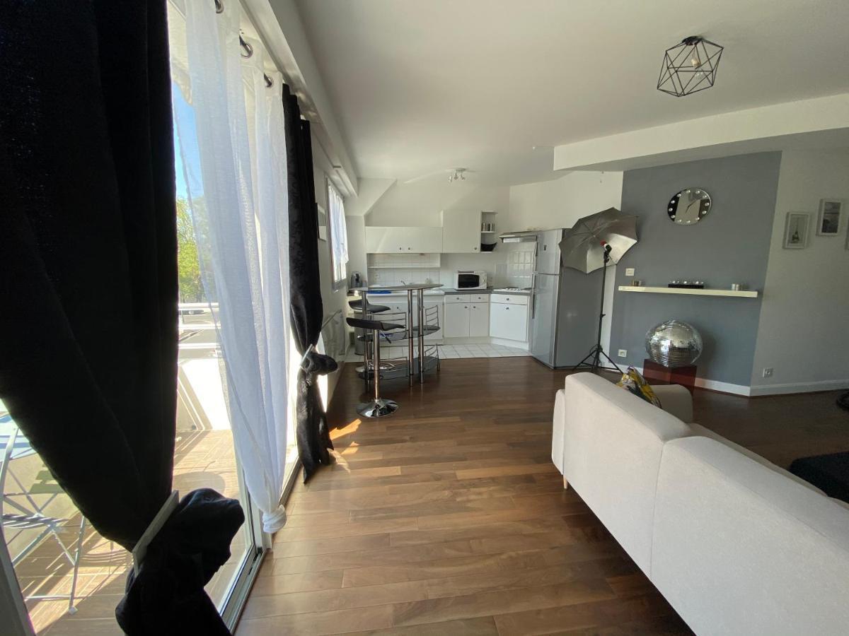 Charmant Appartement En Bord De Cher Saint-Avertin Εξωτερικό φωτογραφία