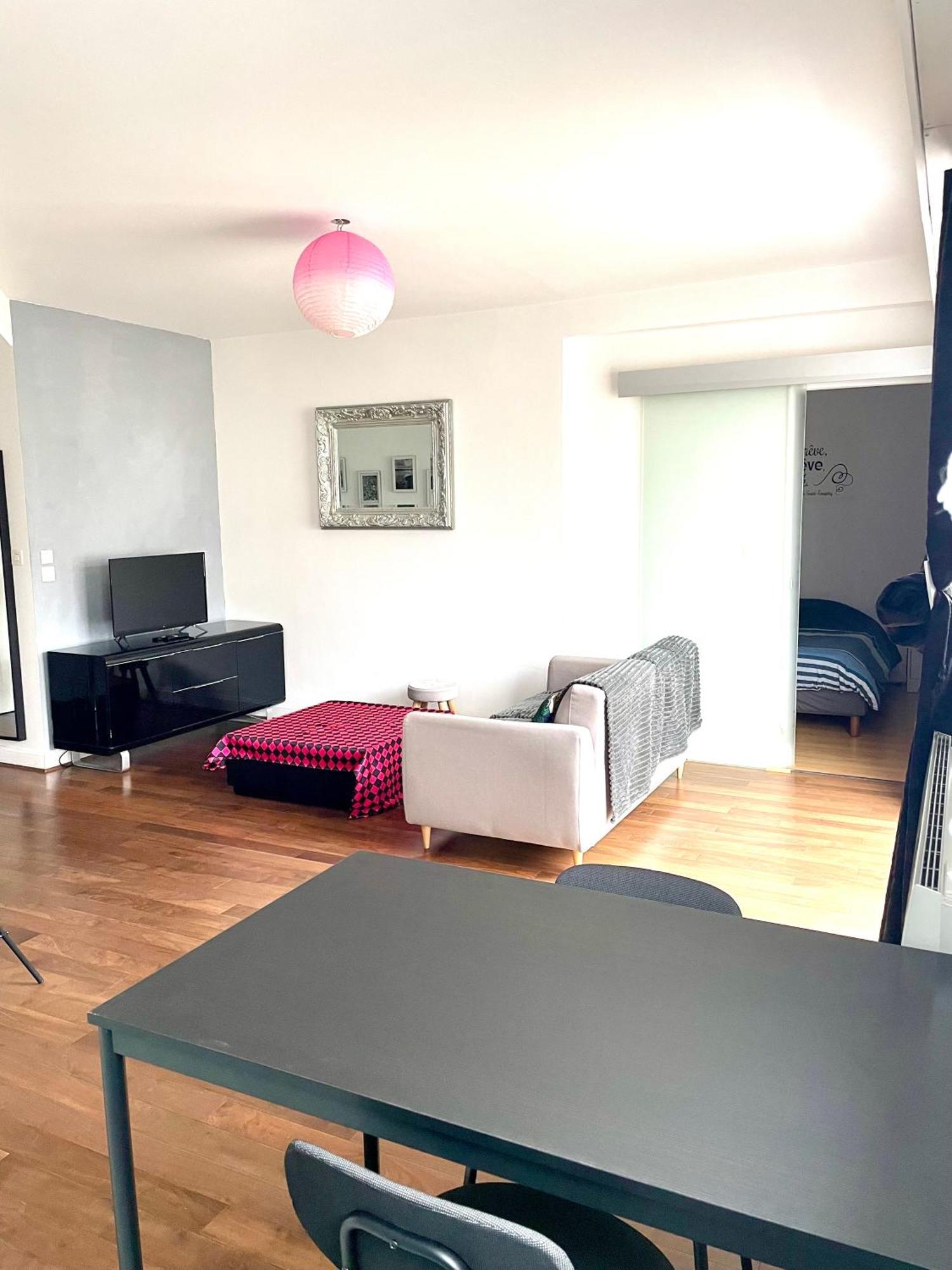 Charmant Appartement En Bord De Cher Saint-Avertin Εξωτερικό φωτογραφία